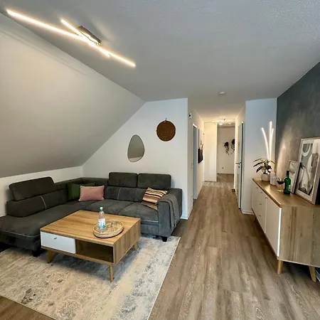 Familie Oder Beruflich - 2 Schlafzimmer - 3 Betten - Geraeumig - Kueche - Gemuetlich *