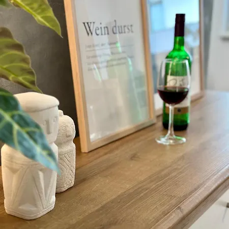 Familie Oder Beruflich - 2 Schlafzimmer - 3 Betten - Geräumig - Küche - Gemütlich Apartment *