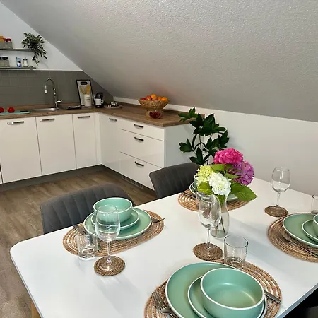 Familie Oder Beruflich - 2 Schlafzimmer - 3 Betten - Geraeumig - Kueche - Gemuetlich Апартаменты