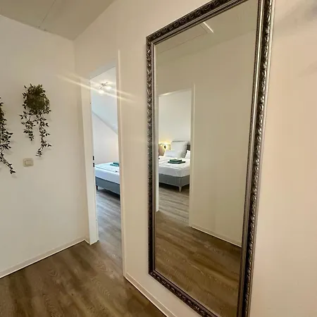 Апартаменты Familie Oder Beruflich - 2 Schlafzimmer - 3 Betten - Geraeumig - Kueche - Gemuetlich