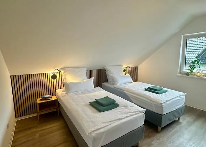 Appartement Familie Oder Beruflich - 2 Schlafzimmer - 3 Betten - Geraeumig - Kueche - Gemuetlich *