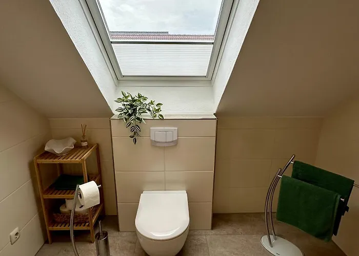 Familie Oder Beruflich - 2 Schlafzimmer - 3 Betten - Geraeumig - Kueche - Gemuetlich *