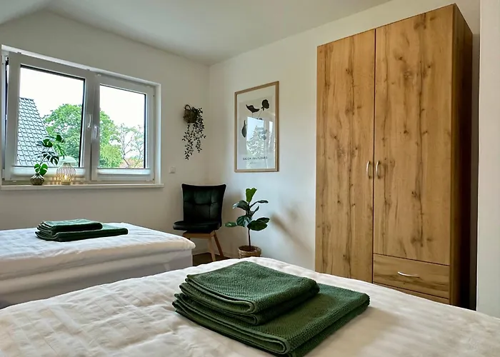 Familie Oder Beruflich - 2 Schlafzimmer - 3 Betten - Geraeumig - Kueche - Gemuetlich *