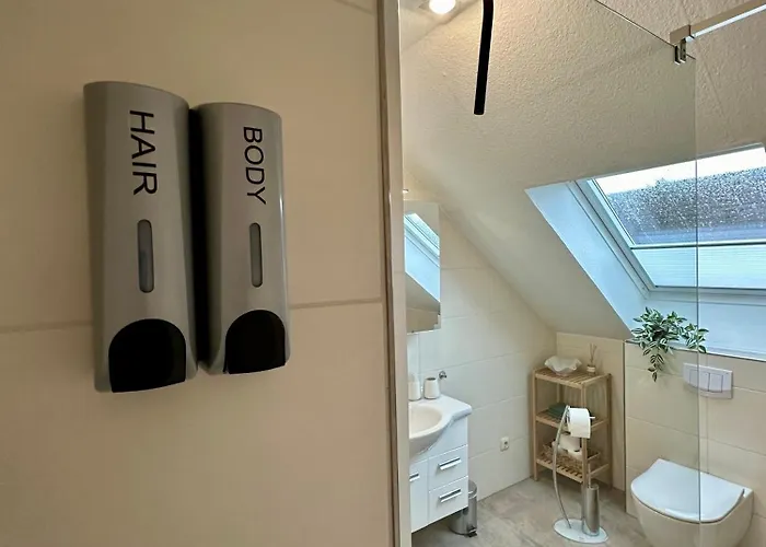 Familie Oder Beruflich - 2 Schlafzimmer - 3 Betten - Geraeumig - Kueche - Gemuetlich *